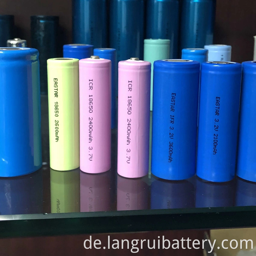 18650 3.7 V 2400 mAh/ 2600mAh Lithium -Ionen -Batterie 3C -Entladungsrate